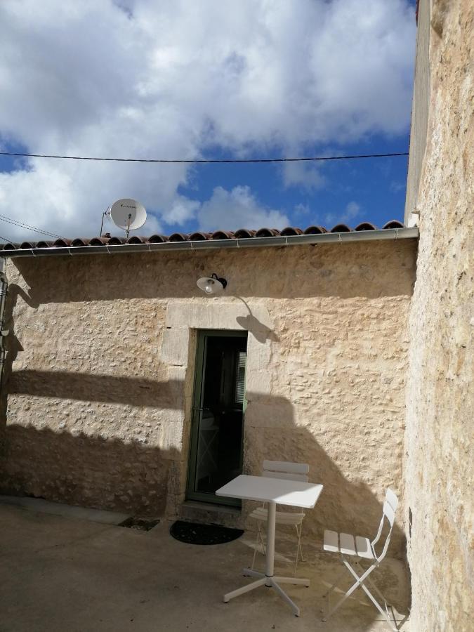 L'Annexe De Gaston Villa Le Port-des-Barques Exterior photo